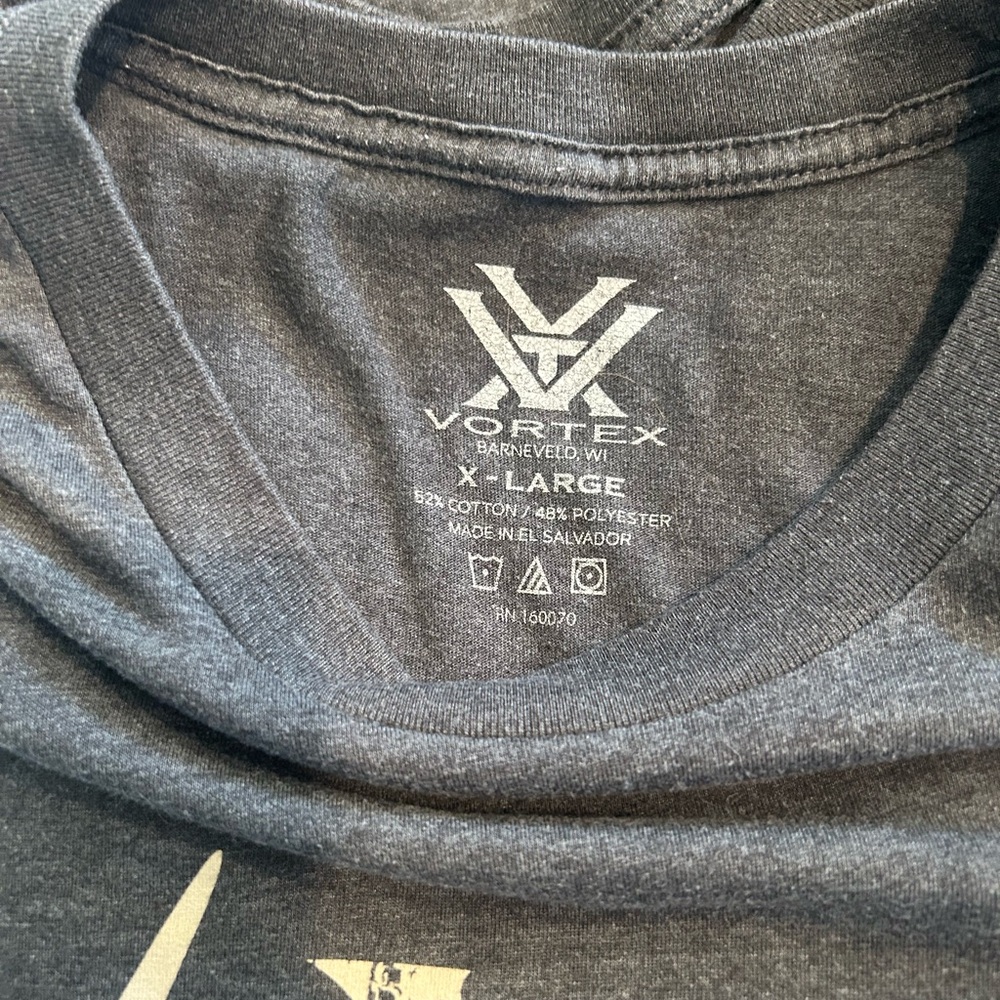 Men's Vortex Long Sleeve Shirt - Picture 2 of 3